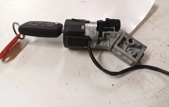 Citroen C5 Ignition lock 9663123380