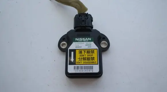 Mercedes-Benz E W212 Acceleration sensor 1745006090