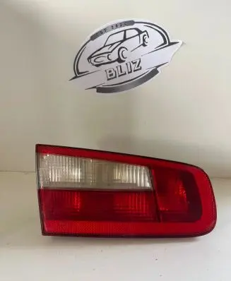 Tailgate rear/tail lights