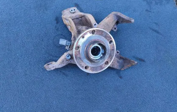 Skoda Yeti (5L) Front wheel hub