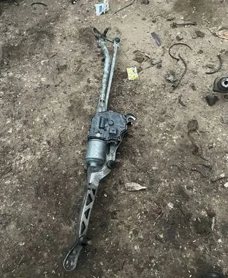 Mercedes-Benz E W212 Front wiper linkage and motor A2128201240 3397021442