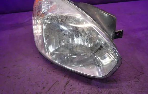 Hyundai Accent Headlight/headlamp 92102-1E0XX