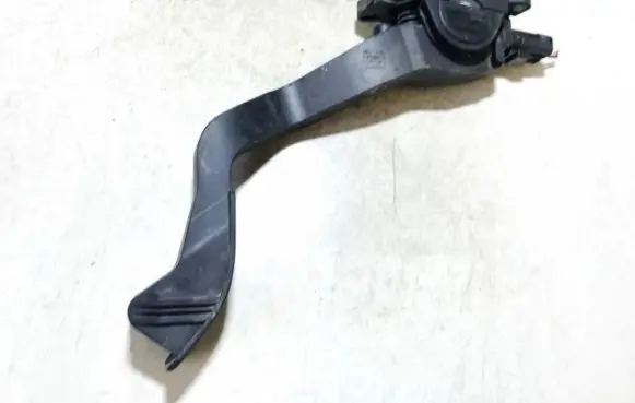 Peugeot 307 Accelerator throttle pedal 0280752235 9645851580