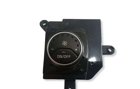 KIA Sorento Climate control unit 97983C5000 C200355270 20150205194734