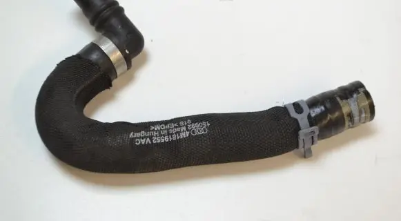Audi Q7 4M Air intake hose/pipe 4M1819552