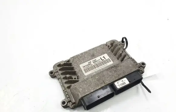 Chevrolet Aveo Engine ECU kit and lock set 96983177