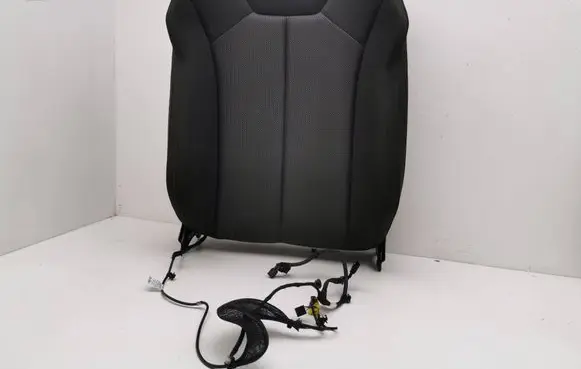 Audi Q3 F3 Front driver seat 