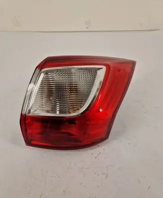 Ford C-MAX II Rear/tail lights 90008121