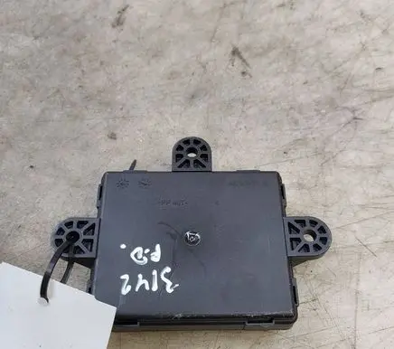 Volvo V40 Door control unit/module AV6N14C235BB 31343042 AV6N14C064AE