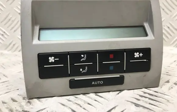 Volkswagen Transporter - Caravelle T5 Climate control unit 7H7907049A