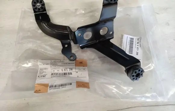 BMW X3 G01 ABS pump bracket 6871296