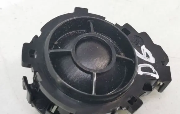 Volkswagen Jetta V High frequency speaker in the rear doors 1K0035412C