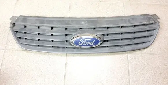 Ford C-MAX I Front bumper upper radiator grill 7M51R8138A