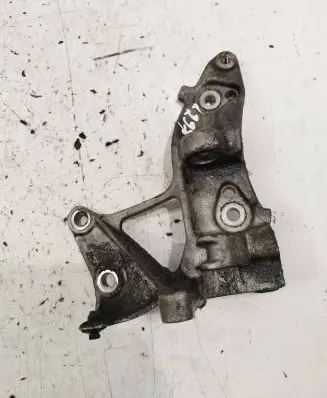 Volvo V70 Engine mounting bracket 9653249480