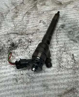 Fuel injector