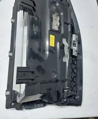BMW 5 E60 E61 Glove box 7063516 121451 171451