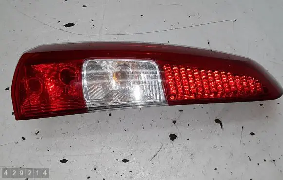 Volvo V70 Rear/tail lights l160985