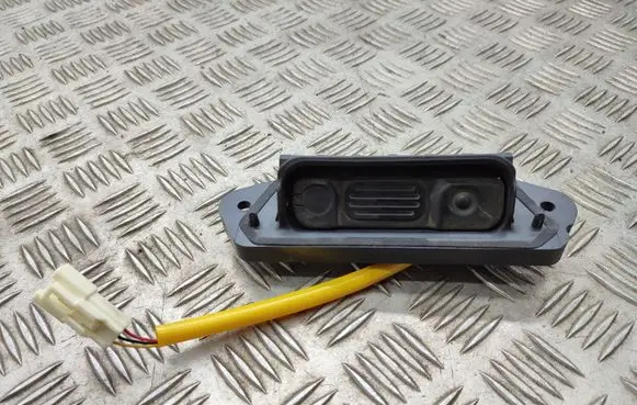 Mitsubishi Outlander Tailgate opening switch 
