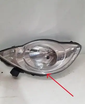 Peugeot 107 Headlight/headlamp 89032403
