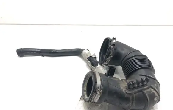 Mercedes-Benz GLK (X204) Air intake hose/pipe A6510900337