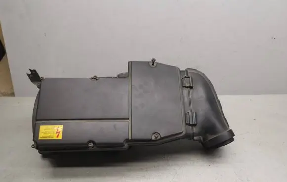 Mercedes-Benz C W203 Air filter box A2710900901 A2710940204