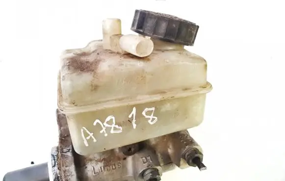 Mercedes-Benz A W168 Brake fluid reservoir 320668682 32066868-2