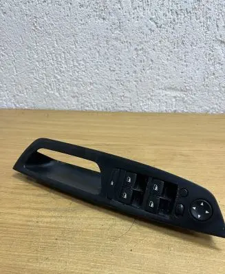 BMW X5 E70 Electric window control switch 912212101 D9592