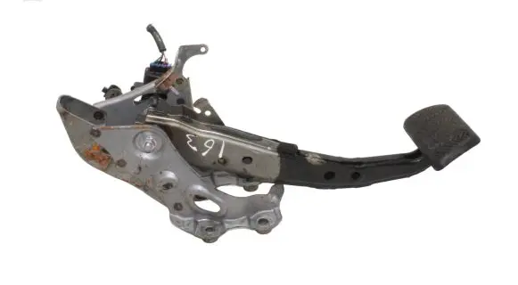Toyota Auris 150 Brake pedal 8951047020