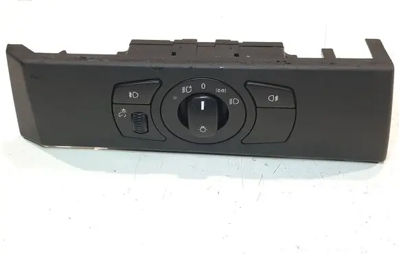 BMW 5 E60 E61 Light switch 6953735 014807 33290403