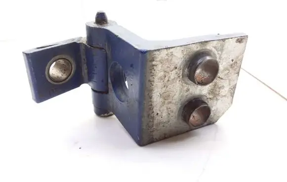 Peugeot 206 Front door lower hinge 