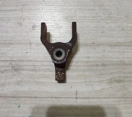 Jaguar F-Pace Fuel Injector clamp holder 