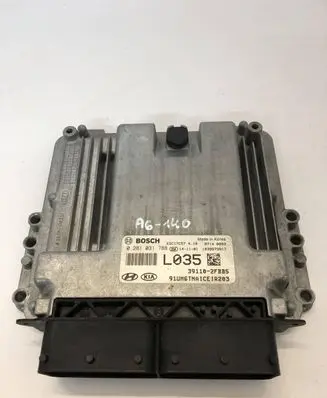 KIA Sorento Engine control unit/module 391102FBB5 0281031788 EDC17C57