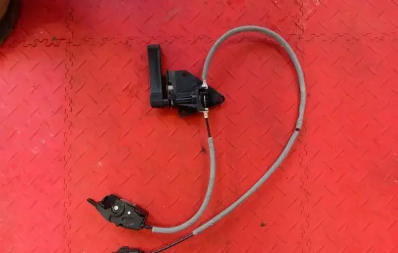 BMW X5 E70 Tailgate release/open handle 51247162149 975827104 16367210