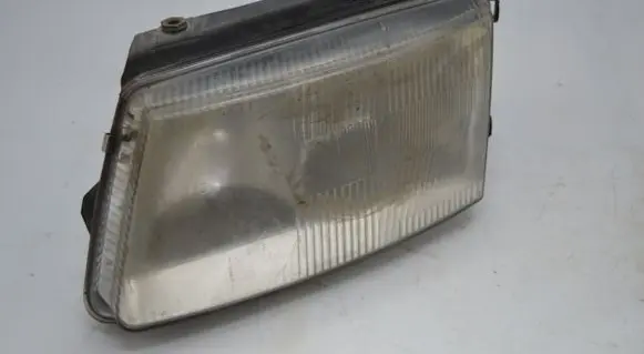 Volkswagen PASSAT B5 Headlight/headlamp