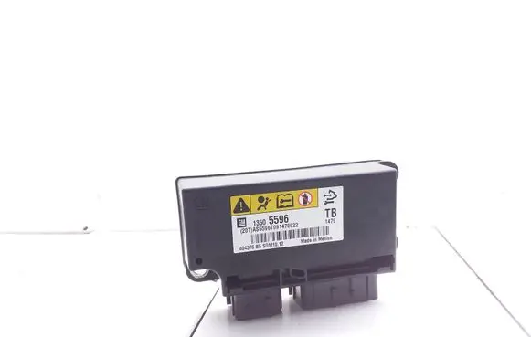 Opel Insignia A Airbag control unit/module 13505596