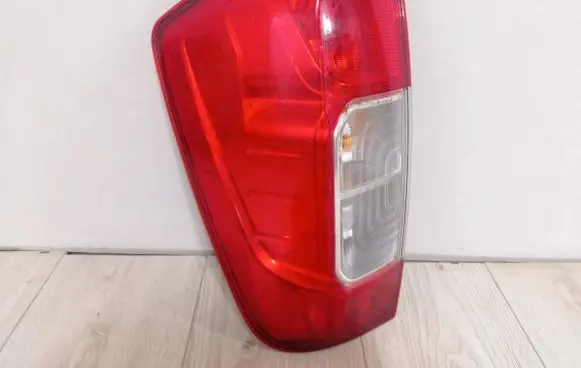 Nissan Navara D23 Rear/tail lights