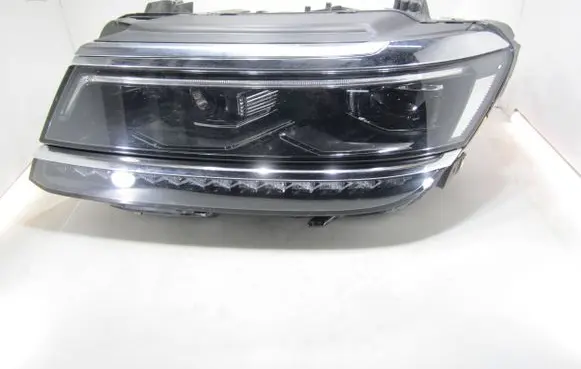 Volkswagen Tiguan Headlight/headlamp 5NB941081D 030110123508