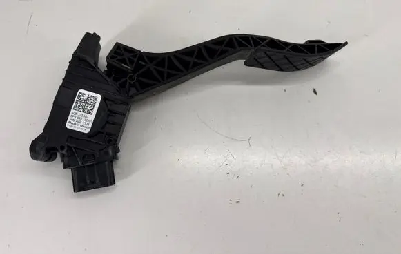 Volkswagen Tiguan Allspace Accelerator throttle pedal 5QN723503