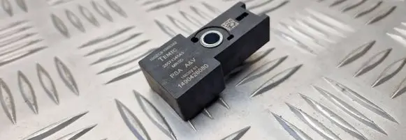 Citroen C3 Airbag deployment crash/impact sensor 1490426080 15030201 25571345A3
