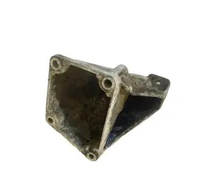 Audi A6 S6 C5 4B Engine mounting bracket 4B0199307G