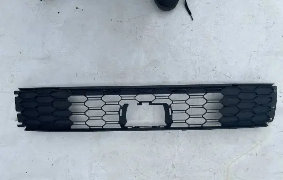 Skoda Fabia Mk3 (NJ) Front bumper lower grill 6V0853677C