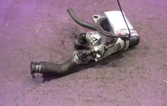 Alfa Romeo 159 Thermostat housing 