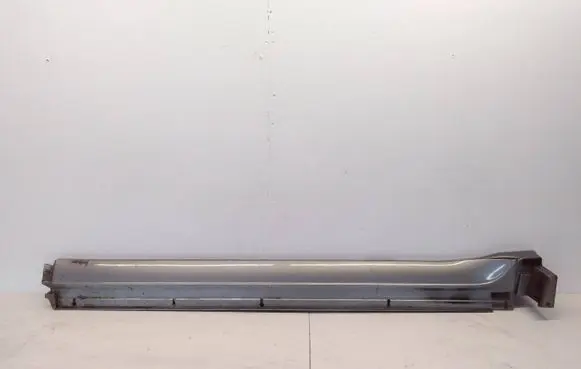 Mitsubishi Pajero Sill MN117301