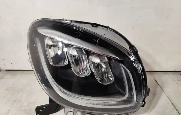 Smart ForFour II W453 Headlight/headlamp A4539066102