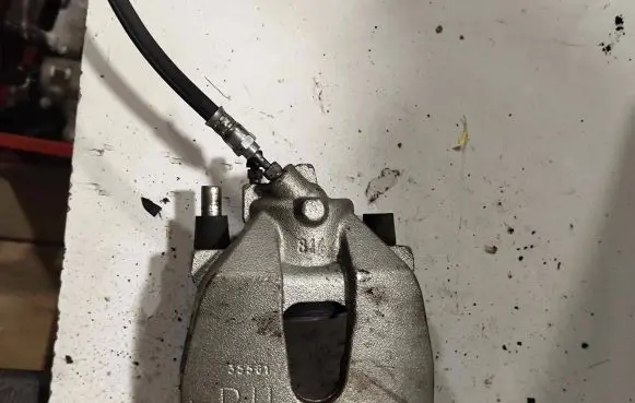 Mazda 5 Rear brake caliper