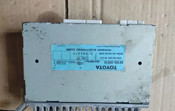 Lexus ES 250 - 300 - 330 Sound amplifier 8610033010