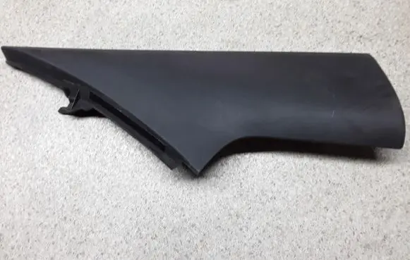 Chevrolet Camaro (C) pillar trim 20962343