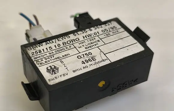 BMW 5 E39 Immobilizer control unit/module 61358362337 25811510 0595