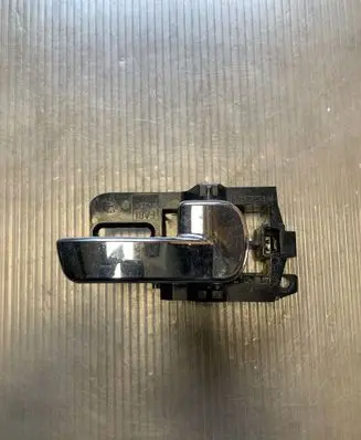 Nissan Qashqai Front door interior handle 80670 JD0 8449