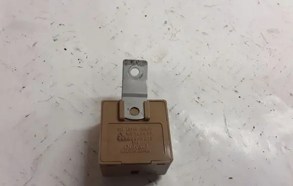 Mitsubishi Pajero Oil pressure relay MD369959 0680005270